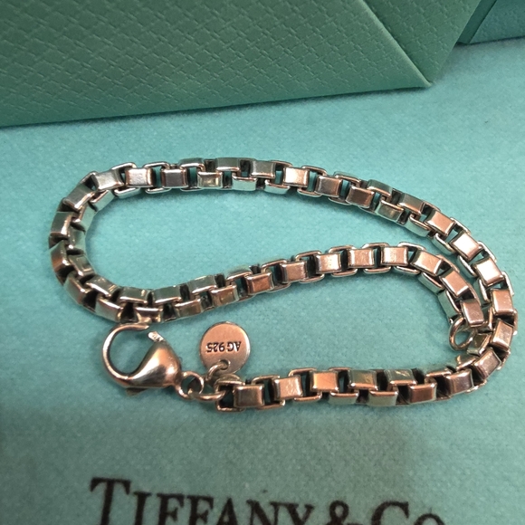AUTHENTIC TIFFANY & CO VENETIAN BOX LINK 925 SILVER BRACELET 7.5 INCHES UNISEX - Picture 4 of 6
